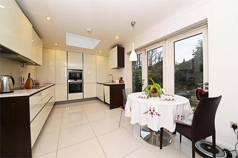 3 bedroom flat for sale, Kingsgate Avenue, Finchley