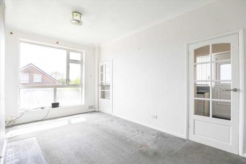 2 bedroom bungalow to rent, Ashfield Avenue, Raunds