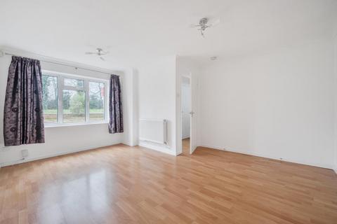 undefined, Simmons Walk,  Basingstoke,  RG21