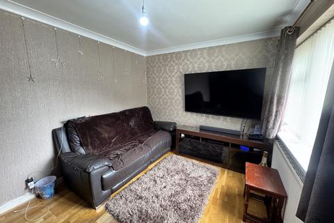 2 bedroom ground floor flat for sale, Pink Bank Lane, Longsight