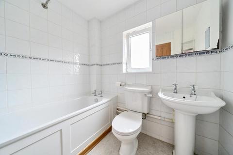 4 bedroom detached house for sale, Banbury,  Oxfordshire,  OX16