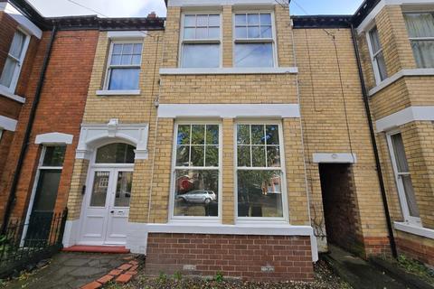 2 bedroom flat to rent, 31 Westbourne Avenue, Princes Avenue, Hull, Yorkshire, HU5