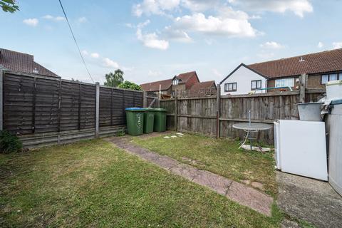 19 Merganser Gardens, London, SE28 0DH