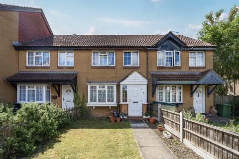 19 Merganser Gardens, London, SE28 0DH