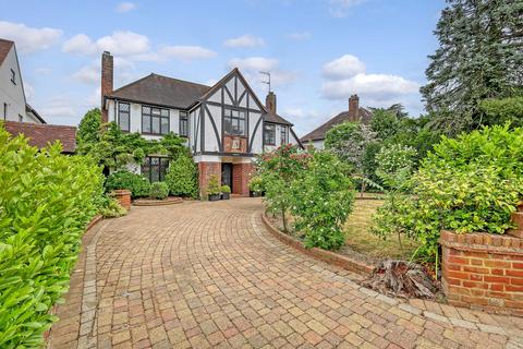 undefined, Broadway, Gidea Park