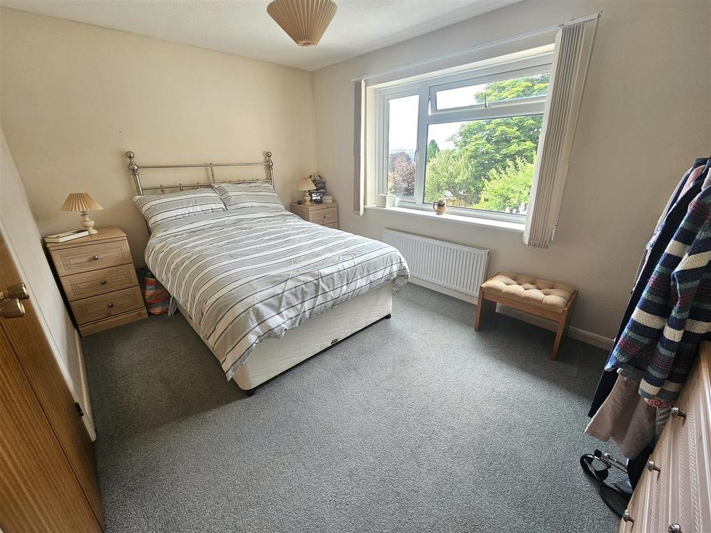 Bedroom 2.jpg