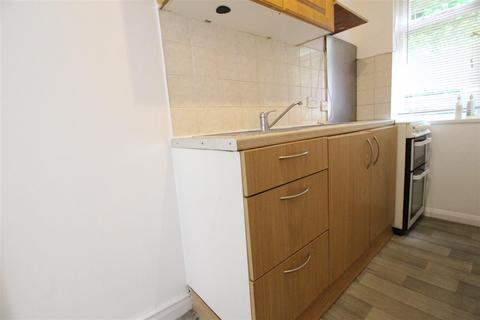 undefined, Eastern Road, Romford RM1