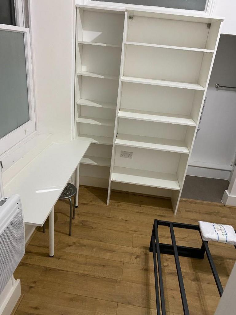 Flat 1 - 1.jpg