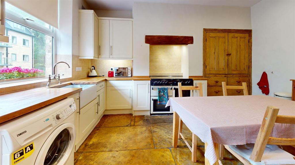 Castle-View-Terrace-Kitchen.jpg