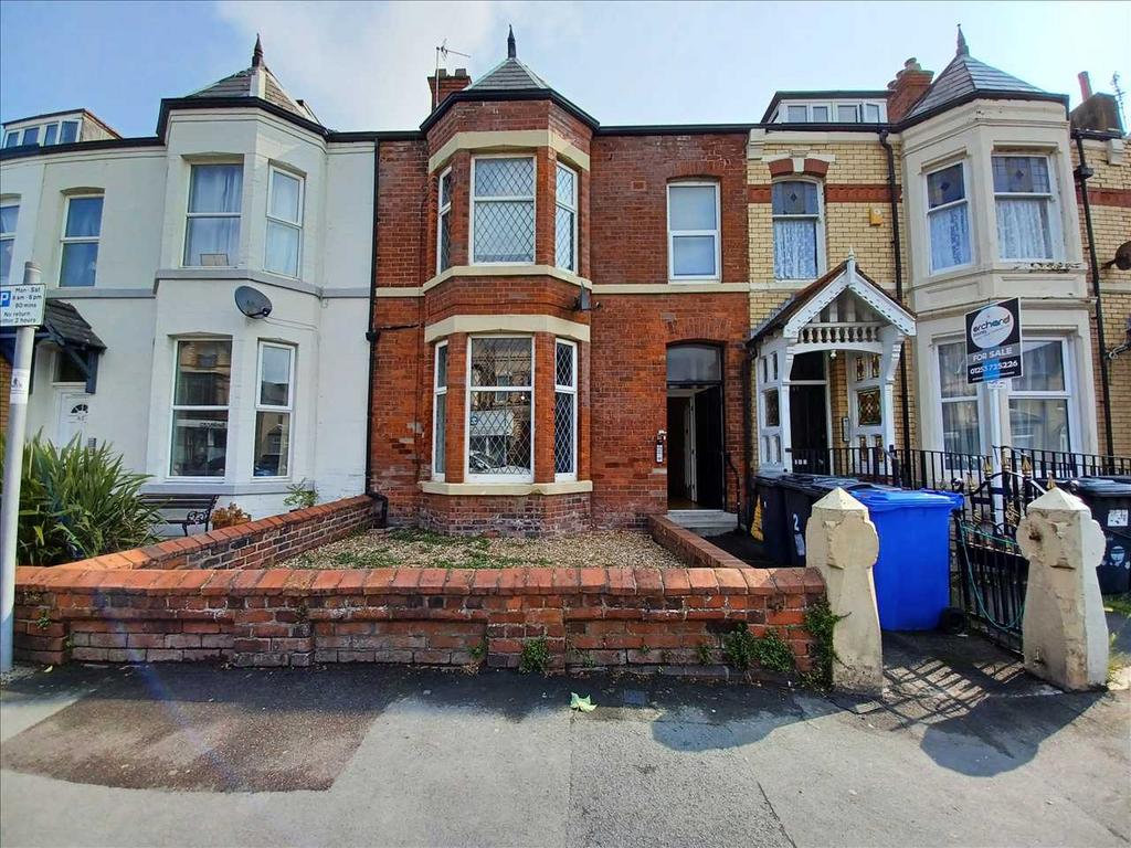 St Andrews Road South, St Annes 2 bed apartment to rent - £745 pcm (£ ...