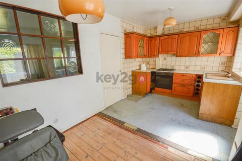 3 bedroom semi-detached house for sale, Haxby Place, Woodhouse, Sheffield, S13