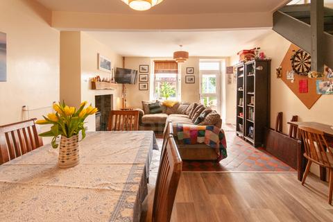 4 bedroom end of terrace house for sale, Alltygrug Road, Ystalyfera, Swansea. SA9