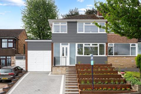 25 Camberley Crescent, Wolverhampton, WV4 6QR