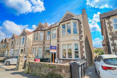 2 bedroom flat to rent, Moorland Road, South Ward