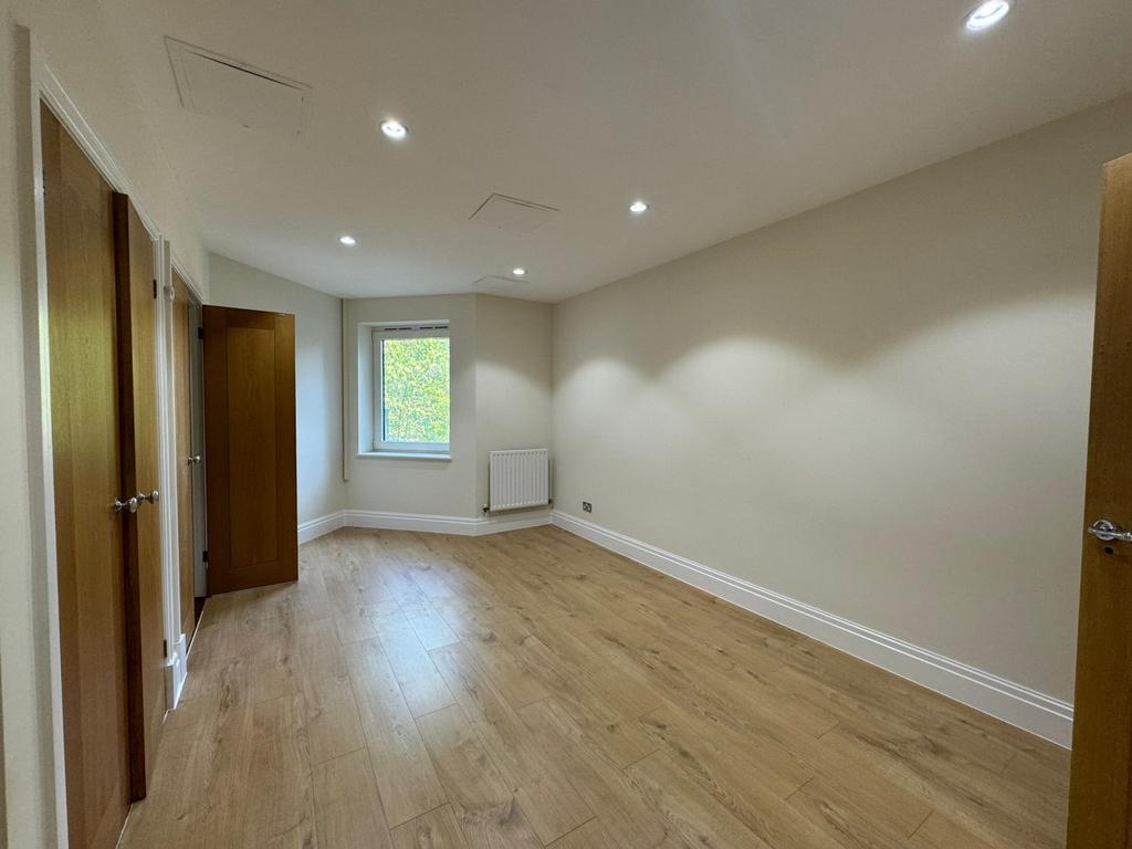 Master bedroom 2