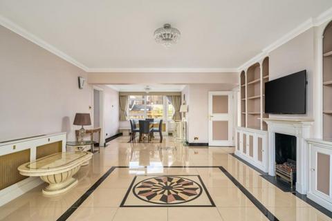 3 bedroom flat for sale, Sussex Square, London, W2 2SR