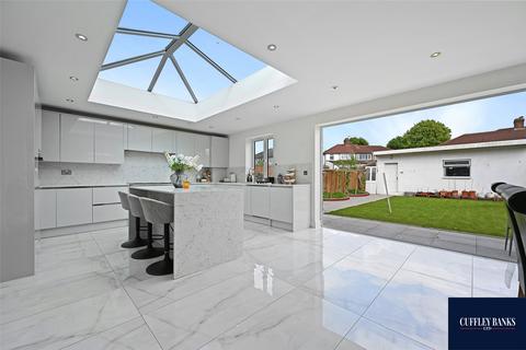 6 bedroom end of terrace house for sale, Lee Road, Perivale, Middlesex, UB6