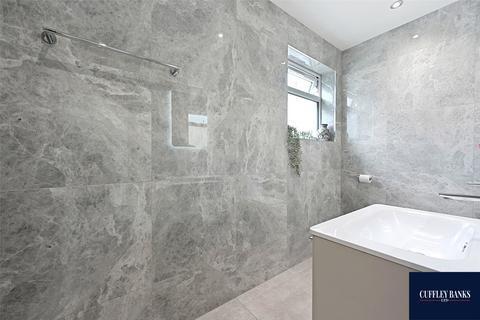 6 bedroom end of terrace house for sale, Lee Road, Perivale, Middlesex, UB6
