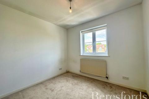 1 Landseer Close, Hornchurch, RM11 1FJ