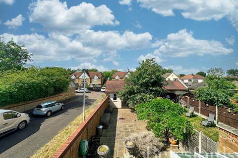 1 Landseer Close, Hornchurch, RM11 1FJ