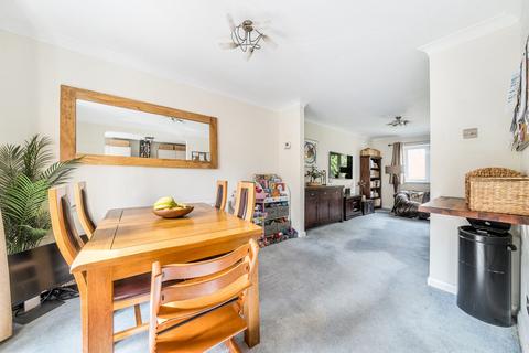 4 Tree View Close, London, SE19 2QT
