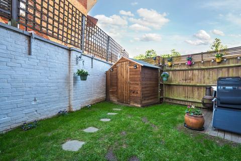 2 bedroom flat for sale, Beulah Hill, Crystal Palace, London, SE19