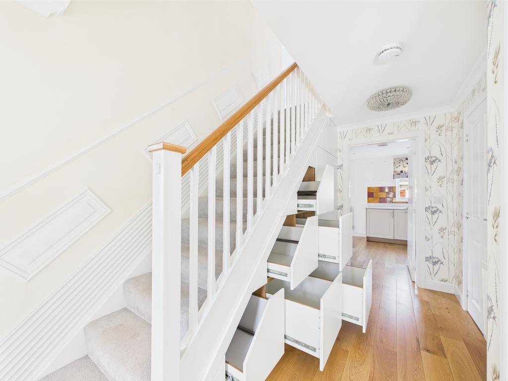 Hall storage