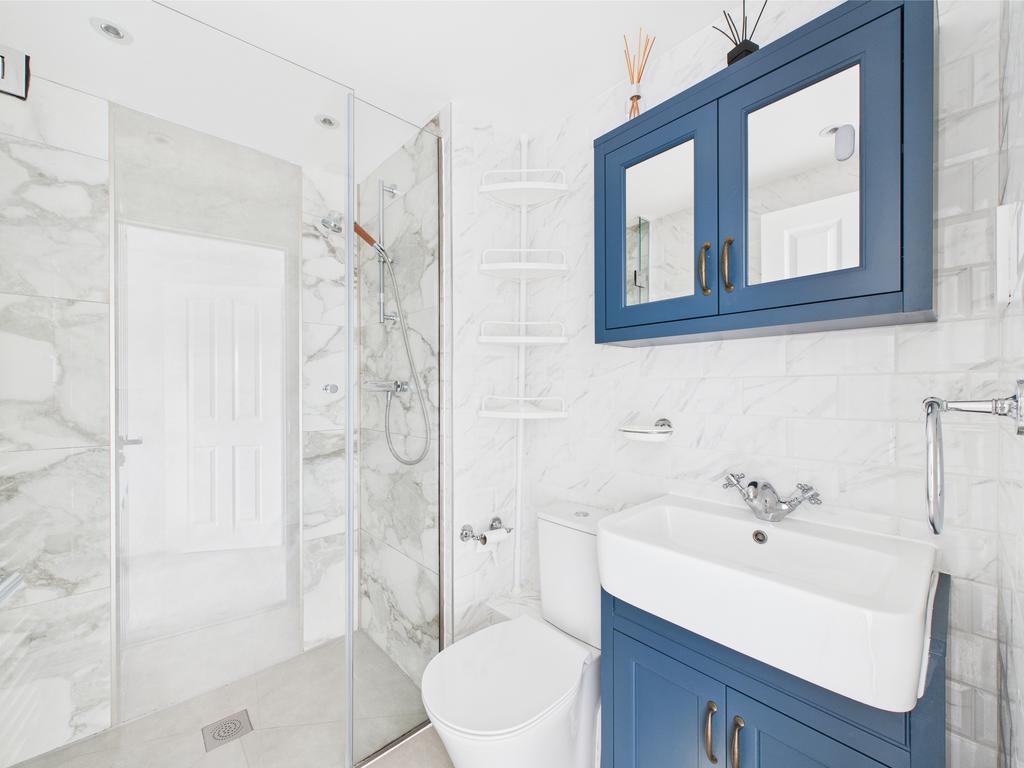 Ensuite
