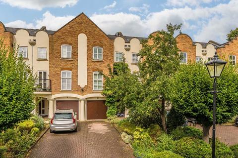 Herons Place, Old Isleworth TW7