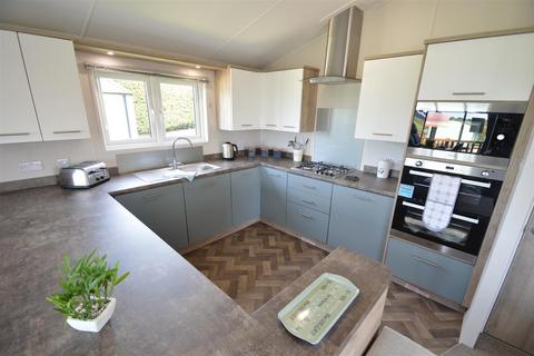 undefined, Willerby Clearwater, Seven Oaks Holiday Home Park, Crew Green, Shrewsbury, SY5 9BU