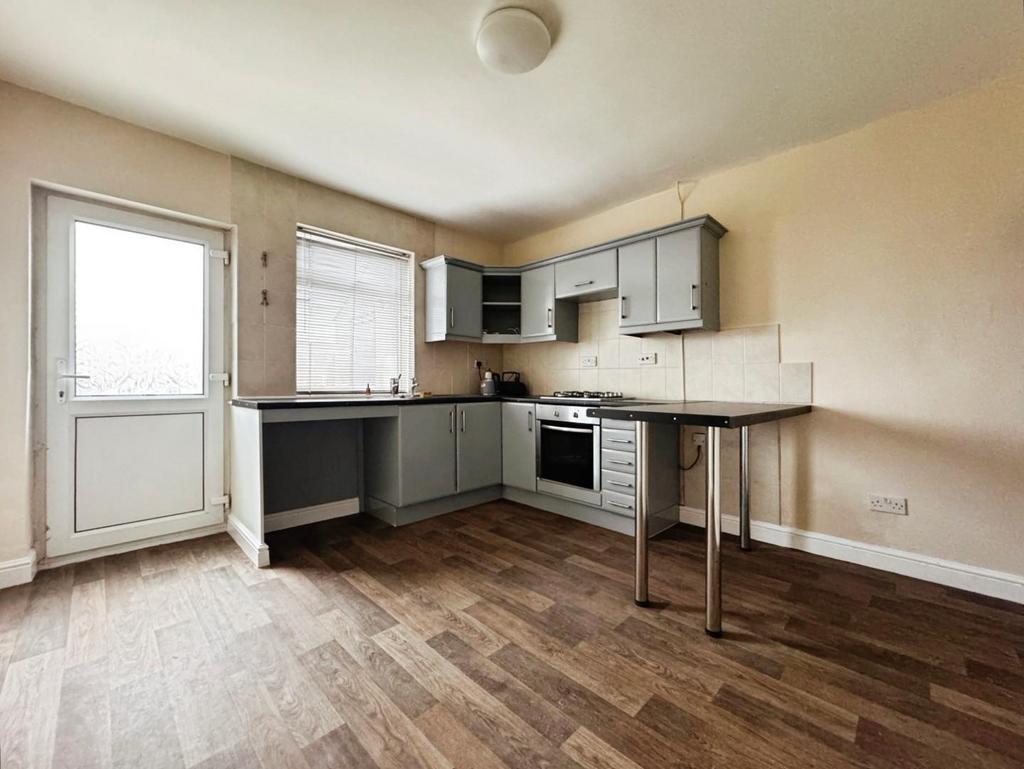 KITCHEN 04.jpg