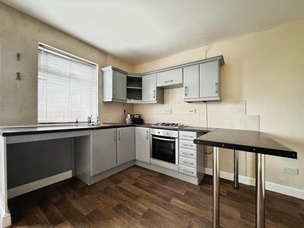KITCHEN 02.jpg