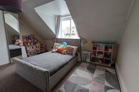 2 bedroom maisonette to rent, Salisbury Road, Dover, Kent, CT16