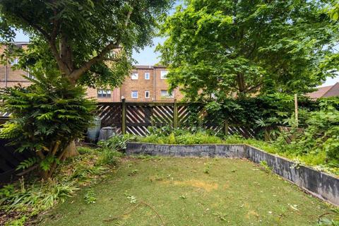 22 Old Market Square, London, E2 7PQ