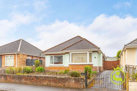 2 bedroom detached bungalow for sale, Heather View Road, Poole BH12