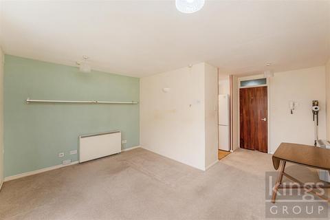 1 bedroom flat for sale, Cairo Road, London