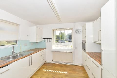 2 bedroom semi-detached bungalow for sale, Millwood Close, Uckfield TN22