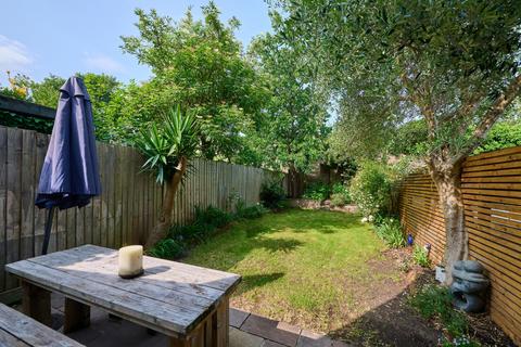 5 bedroom terraced house for sale, Maxted Road,  London, SE15
