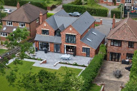 4 bedroom detached house for sale, Windsor Lane, Little Kingshill, Great Missenden, HP16 0DZ