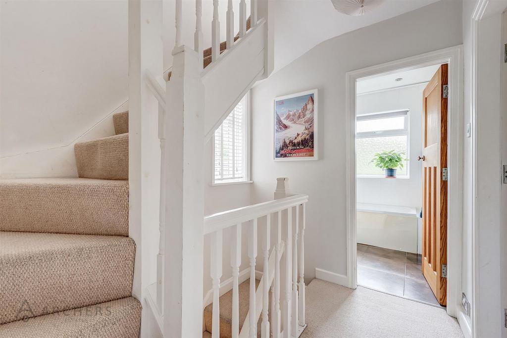 13 Tinker Lane(Interior)(28of36).jpg