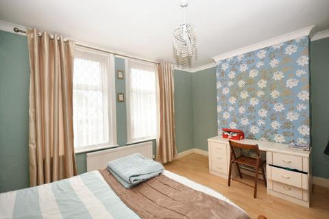 3 bedroom detached house for sale, Kingsnorth Road, Ashford TN23