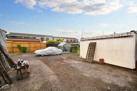 undefined, Kingsnorth Road, Ashford TN23