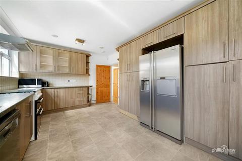 4 bedroom semi-detached house for sale, Draycott Avenue, Harrow, HA3