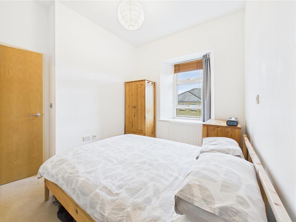 CAM04279 G0-PR0122-STILL006.jpg