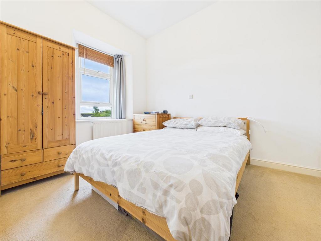 CAM04279 G0-PR0122-STILL002.jpg