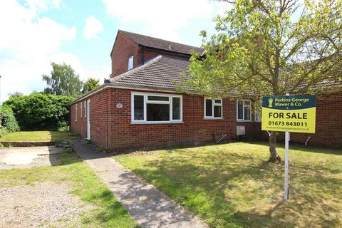 2 bedroom semi-detached bungalow for sale, Willingham Court, Market Rasen LN8
