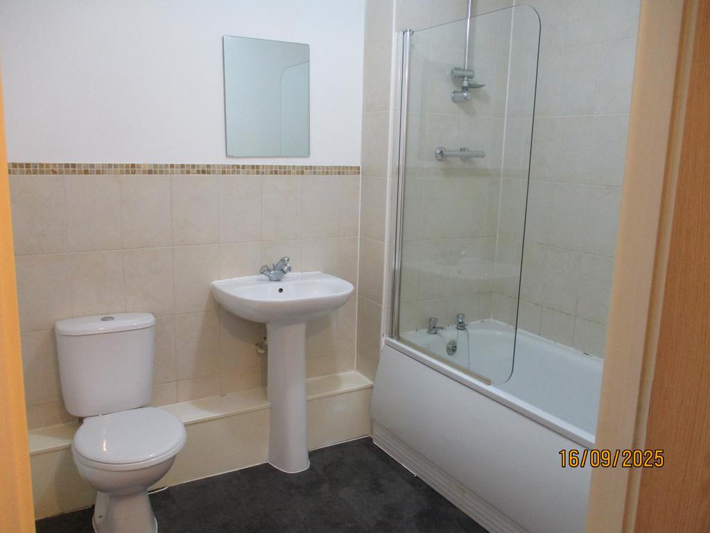 Main Bathroom