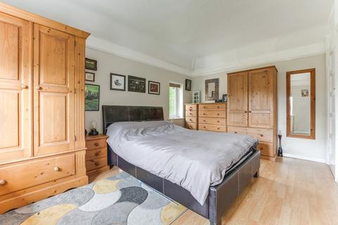 3 bedroom semi-detached house for sale, Eldefield, Letchworth Garden City, SG6