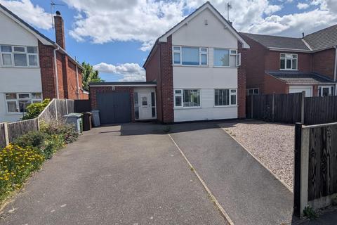 3 bedroom detached house to rent, Fairway