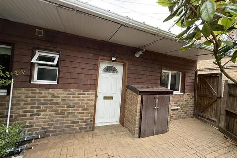 1 bedroom barn conversion to rent, Old Mill Farm, Old Mill Lane